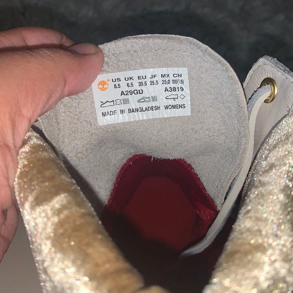 Timberlands - Picture 3 of 4